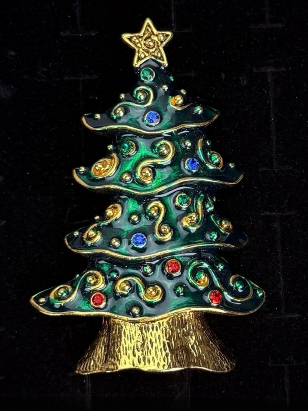 Vintage Festive Goldstone green Christmas Holiday Large Weighted Tree Brooch